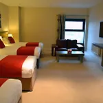 Hotel Carrick Plaza Suites And Apartments