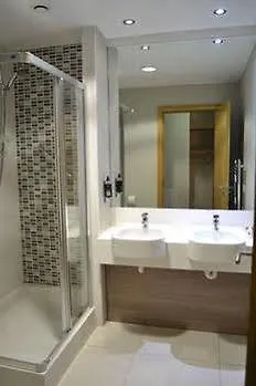 Hotel Carrick Plaza Suites And Apartments