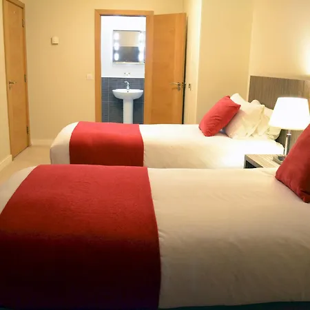 Hotel Plaza And