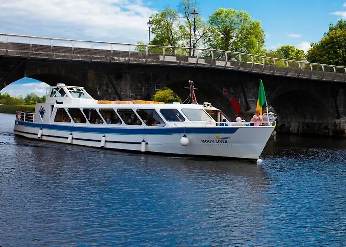 Hotel Plaza And Carrick on Shannon