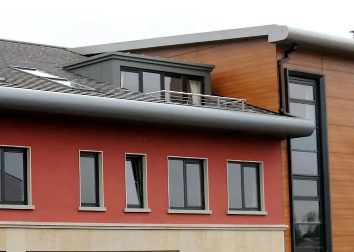 Plaza And Carrick on Shannon