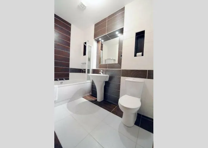 Plaza And Hotel Carrick on Shannon